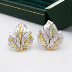Luxury Craftsmanship Leaf Separation Hollow Earrings