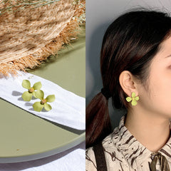 Fashion New Avocado Flower Earrings