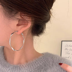 Twisted Ear Ring Metal Cold Style Textured Circle Ear Clip Fashionable Earrings