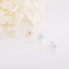 S925 Sterling Silver Sweet Daisies Stud Earrings