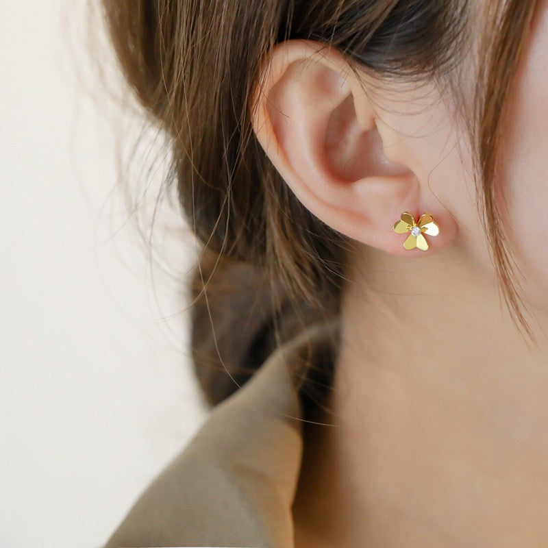Glossy Clover Flower Small Stud Earrings Fashion