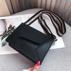 Fashionable Women's PU Leather Shoulder Bag with Chain