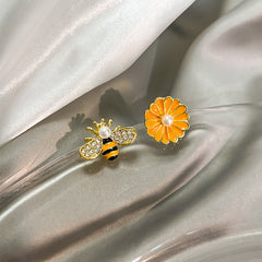 Silver Needle Summer Asymmetric Dripping Bee Flower Stud Earrings