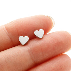 European And American All-matching Small Stainless Steel Geometric Heart-shaped Ear Studs